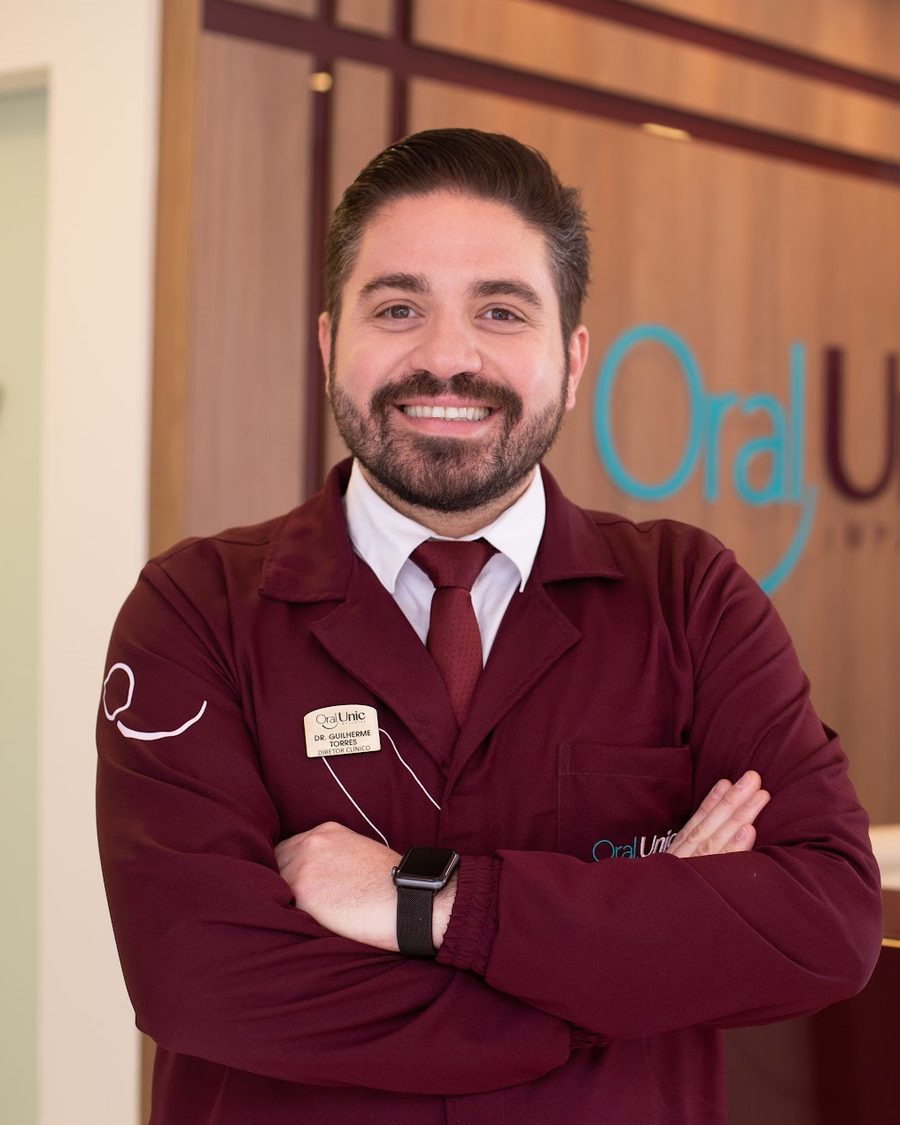 Dr. Guilherme Torres na recepção da Oral Unic Bento Gonçalves